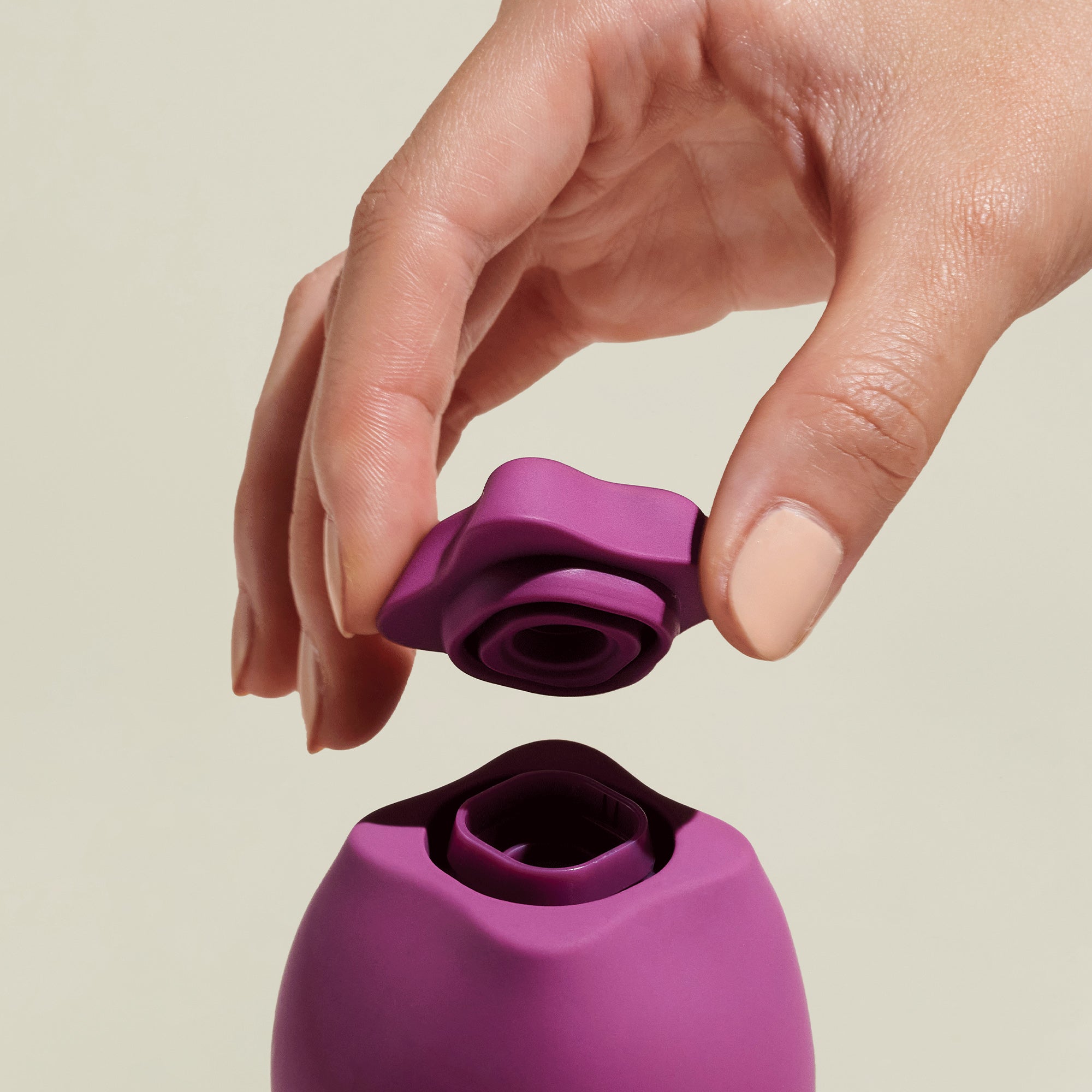 The Poet Suction Vibrator
