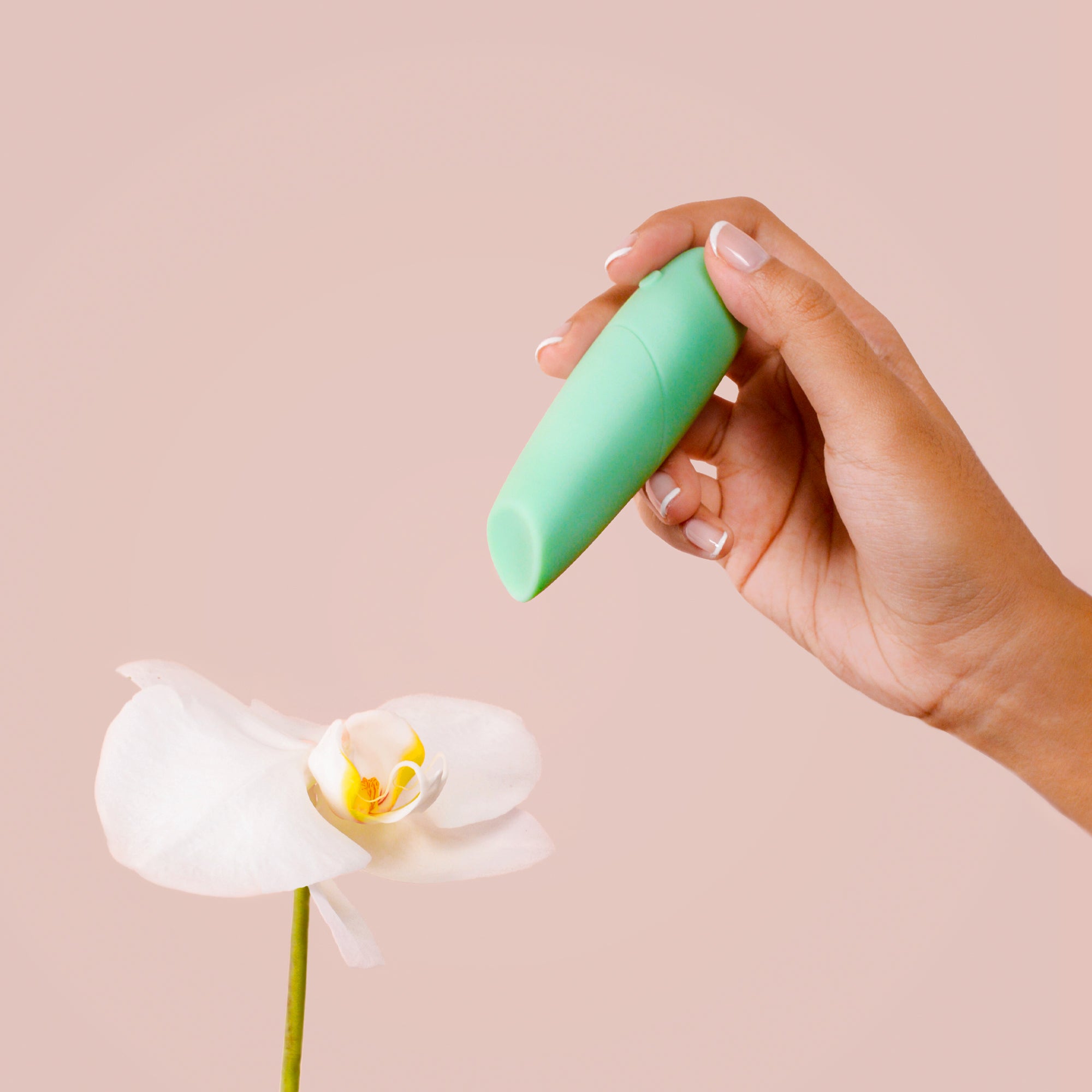 The Whisperer Clitoral Vibrator